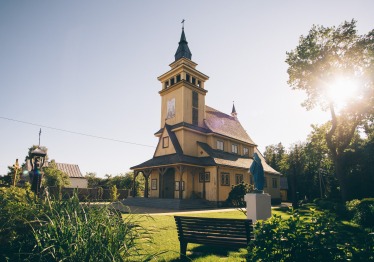 04-kristaus-karaliaus-ir-sv-kudikelio-jezaus-tereses-baznycia_1786357862-24eebd85f3983e977b54e149fd2c953c.jpg