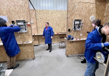 ateities-meistrai-pabukime-elektrikais_57_01779277423-7847d1ecff40f8d797353212d000c2f9.jpeg