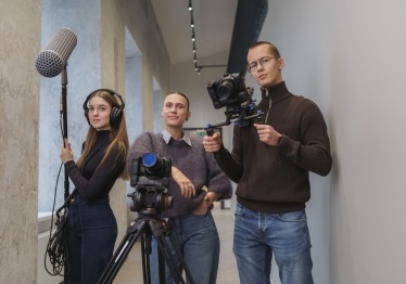 influenceris-per-60-minuciu_57_01790772857-c24aa5976bba9814dab636038d946fee.jpg