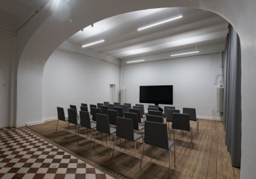 lukiskiu-kalejimo-2-0-konferenciju-sale_57_01695022202-92020d0410b196cecf9e9722e18614b2.jpg