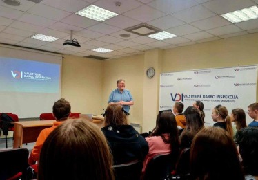 pirmasis-darbas-viskas-ka-reikia-zinoti-isidarbinant_57_01747061697-29362b59a7301f25cece38b1396b0b72.jpg